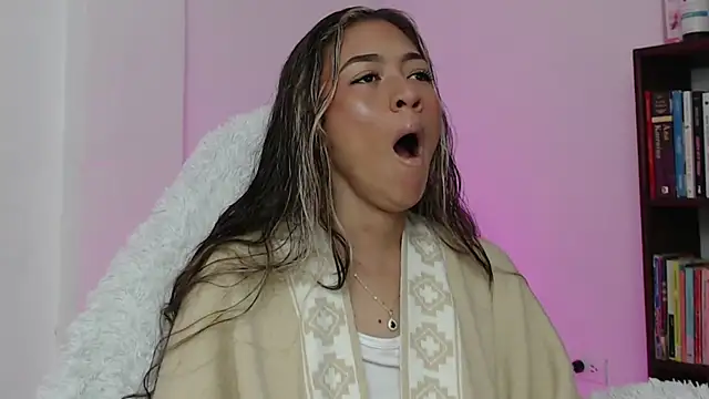 hantonella  online show from 12, 1, 2026