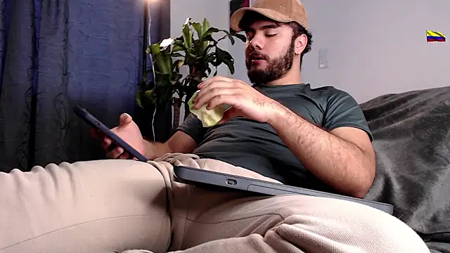 caprywilliams online show from 14, 11, 2025