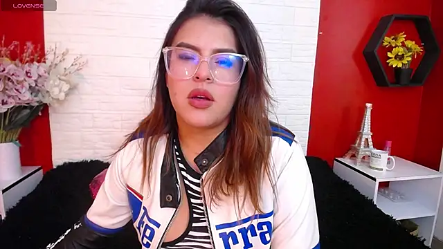 Snapshot of _poison_sweet chatting on 8, 10, 2025 poison sweet online show from 8, 10, 2025