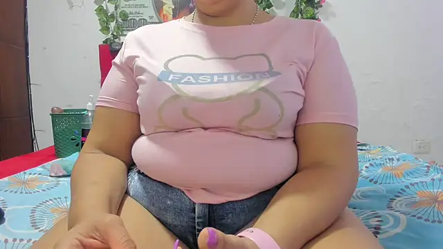Elianissquirt online show from 5, 3, 2025
