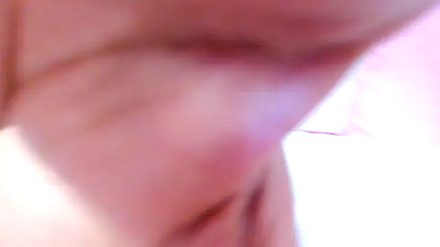 Elianissquirt online show from 31, 10, 2025