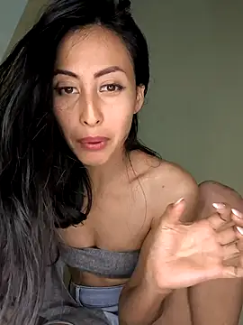 Anahi cake online show from 18, 3, 2025