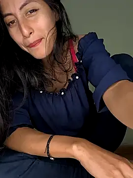 Anahi cake online show from 11, 3, 2025