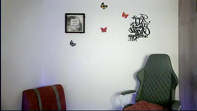 Nala j8 online show from 15, 4, 2026