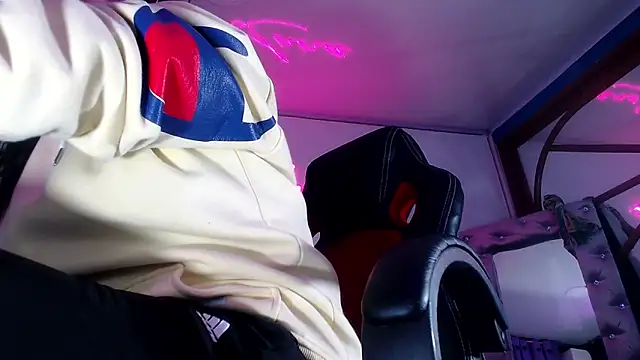 Lina23  online show from 8, 1, 2026