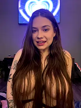 Snapshot of Vikki_toriya chatting on 10, 11, 2025 Vikki toriya online show from 10, 11, 2025