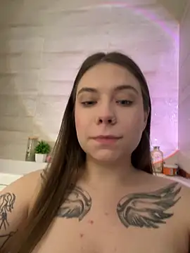 Vikki toriya online show from 10, 3, 2025
