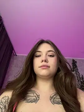 Vikki toriya online show from 14, 2, 2025
