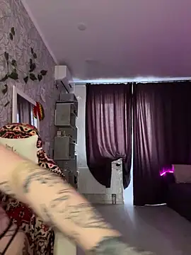 Vikki toriya online show from 6, 3, 2025
