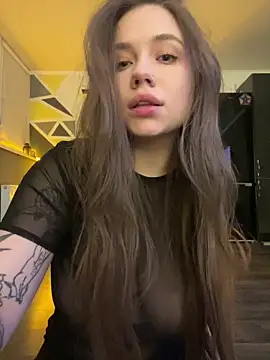 Snapshot of Vikki_toriya chatting on 5, 11, 2025 Vikki toriya online show from 5, 11, 2025