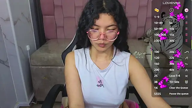 victoria castillo b online show from 11, 1, 2026