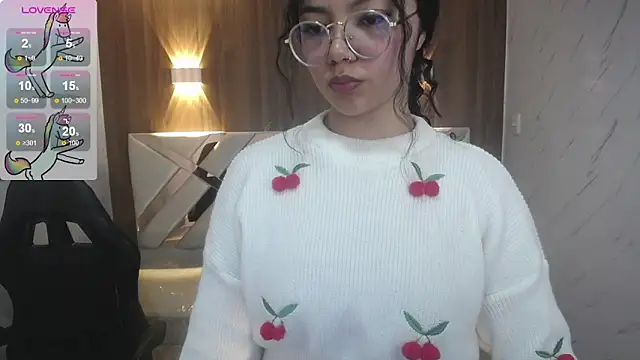 victoria castillo b online show from 25, 10, 2025