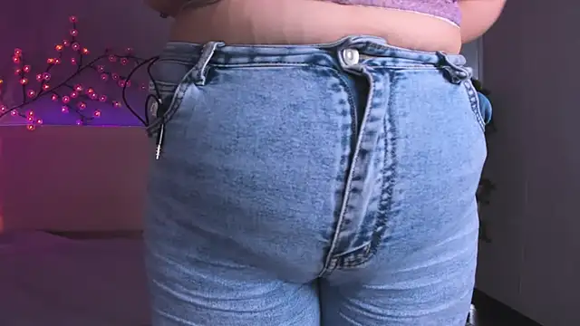 MonaSteele online show from 22, 4, 2026