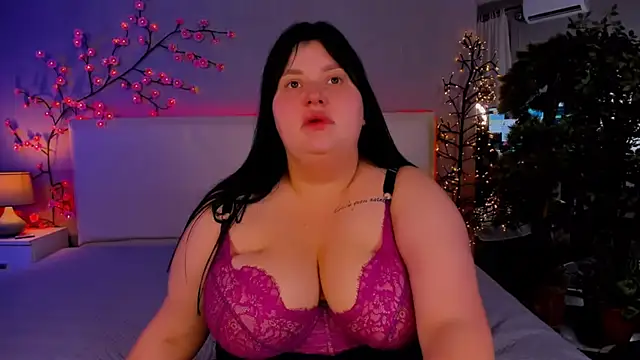 Snapshot of MonaSteele chatting on 2, 6, 2026 MonaSteele online show from 2, 6, 2026