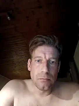 MArciQuarky online show from 12, 2, 2025