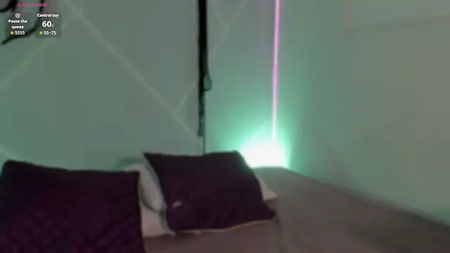 Alexa Espinoza online show from 11, 11, 2025