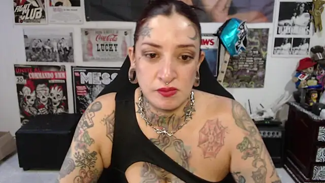 Snapshot of Rollyderolandia666 chatting on 5, 5, 2026 Rollyderolandia666 online show from 5, 5, 2026