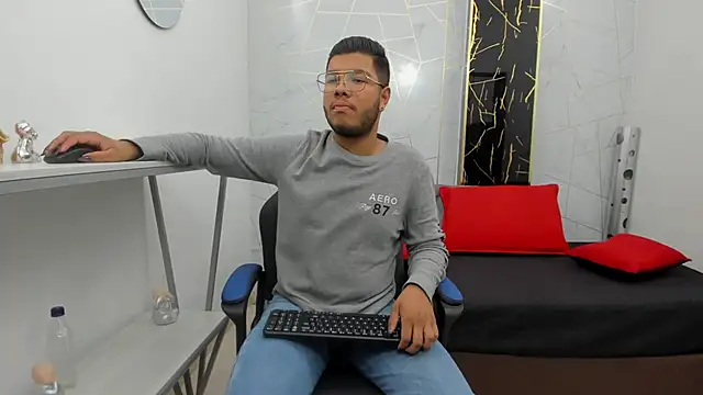 ian tomson online show from 7, 11, 2025