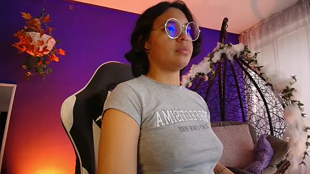 Emmapark  online show from 11, 4, 2026