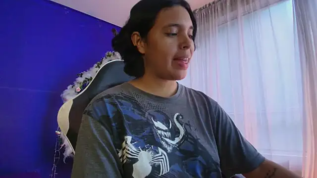 Emmapark  online show from 22, 2, 2026