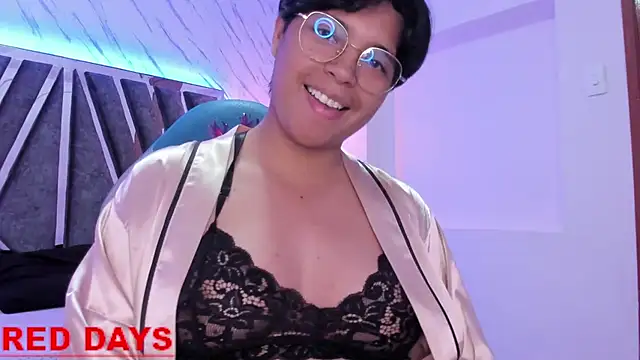 Emmapark  online show from 16, 2, 2025