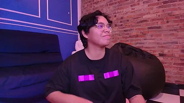 Emmapark  online show from 16, 11, 2025