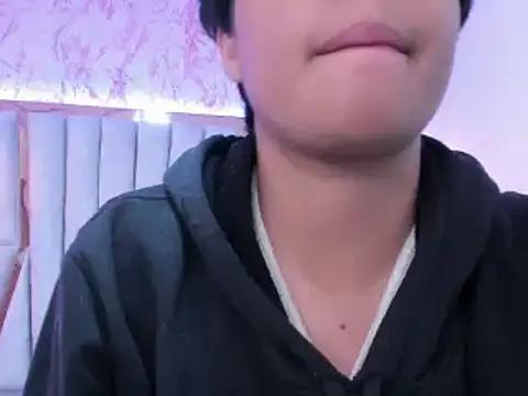 Emmapark  online show from 20, 2, 2025