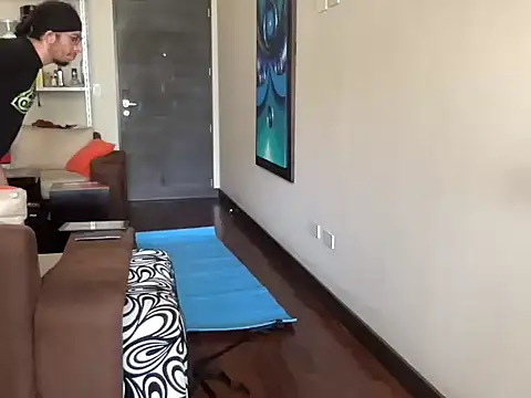 littlelatinhunter online show from 27, 2, 2026