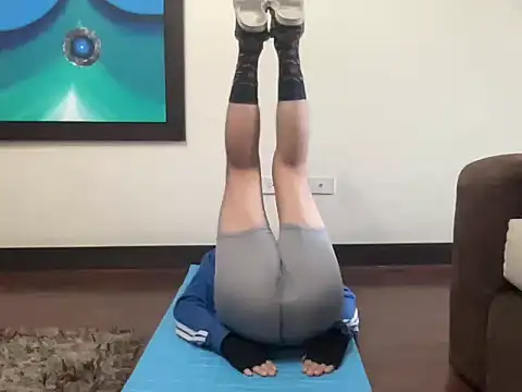 littlelatinhunter online show from 20, 10, 2025