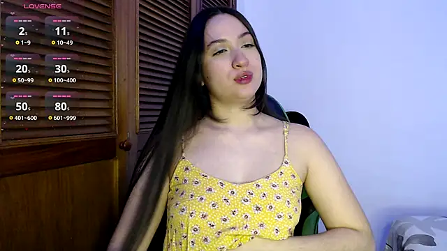 sofiaduque 26 online show from 9, 10, 2025