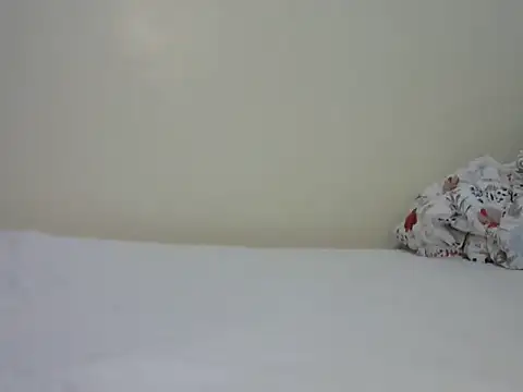Snapshot of Novah_ chatting on 28, 4, 2026 Novah online show from 28, 4, 2026
