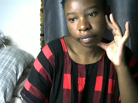 Snapshot of Novah_ chatting on 4, 6, 2026 Novah online show from 4, 6, 2026