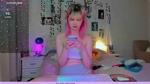 Neko kitsune1 online show from 3, 12, 2024