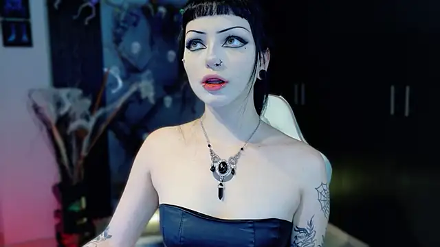 Madison Jackson online show from 13, 11, 2025