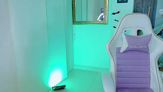 Madison Jackson online show from 11, 4, 2026