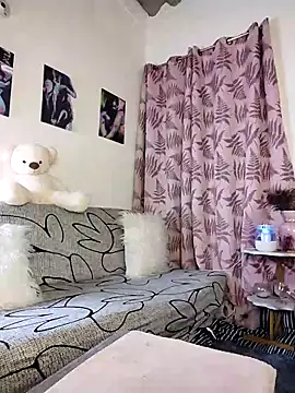 Charlotte Bayron online show from 26, 10, 2025