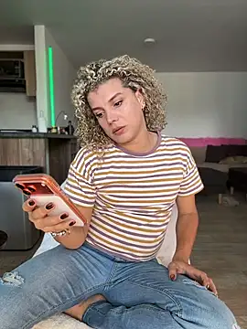 Georgiafox online show from 17, 4, 2026