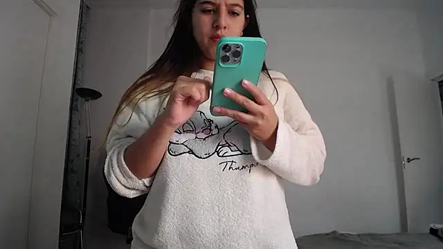 Snapshot of Contantin_helena chatting on 24, 11, 2025 Contantin helena online show from 24, 11, 2025