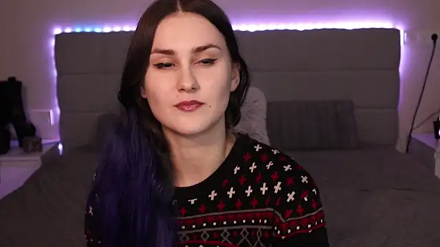 Erotic Synth Goddess online show from 21, 10, 2025