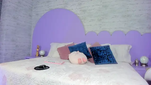 Giaa Ross online show from 18, 11, 2025