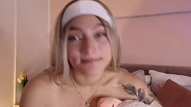 Giaa Ross online show from 15, 2, 2025