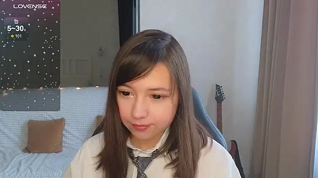 Snapshot of Lina_Brownie chatting on 21, 10, 2025 Lina Brownie online show from 21, 10, 2025