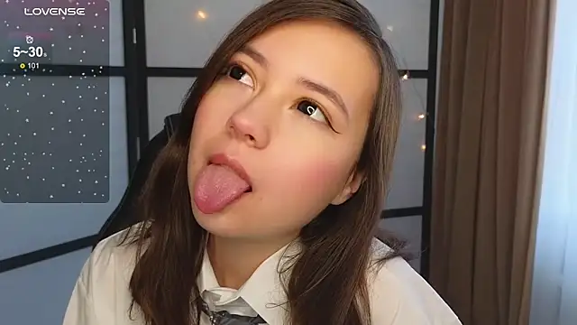 Snapshot of Lina_Brownie chatting on 26, 10, 2025 Lina Brownie online show from 26, 10, 2025