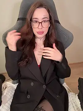 fuckdoll 18 online show from 6, 3, 2026