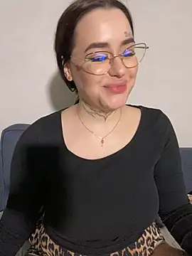 Snapshot of fuckdoll_18 chatting on 14, 12, 2024 fuckdoll 18 online show from 14, 12, 2024