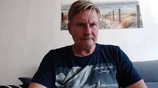 johnnym1 online show from 6, 11, 2025