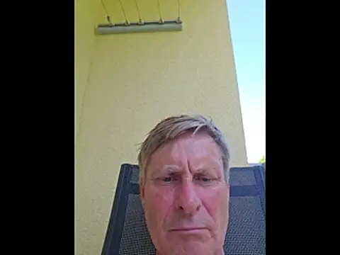 Snapshot of johnnym1 chatting on 26, 5, 2026 johnnym1 online show from 26, 5, 2026