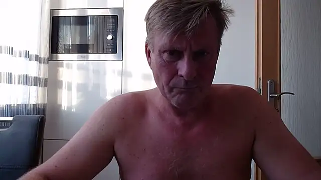 johnnym1 online show from 20, 10, 2025