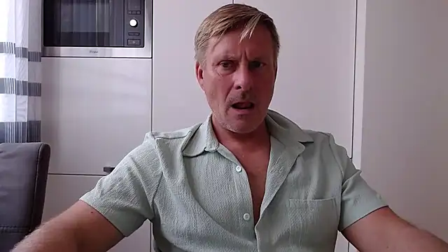 johnnym1 online show from 24, 10, 2025