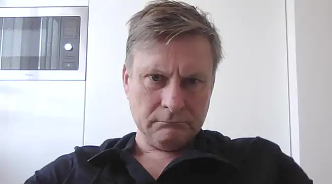 johnnym1 online show from 18, 2, 2025